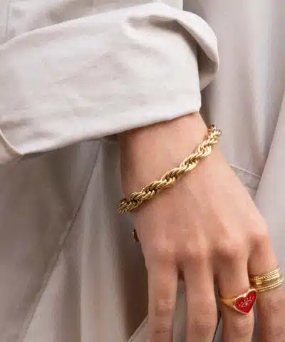 trio de bracelet et bagues dorés bijoux créateur résistent à l'eau et au temps qualité durabilité faits main en France Caprice Paris