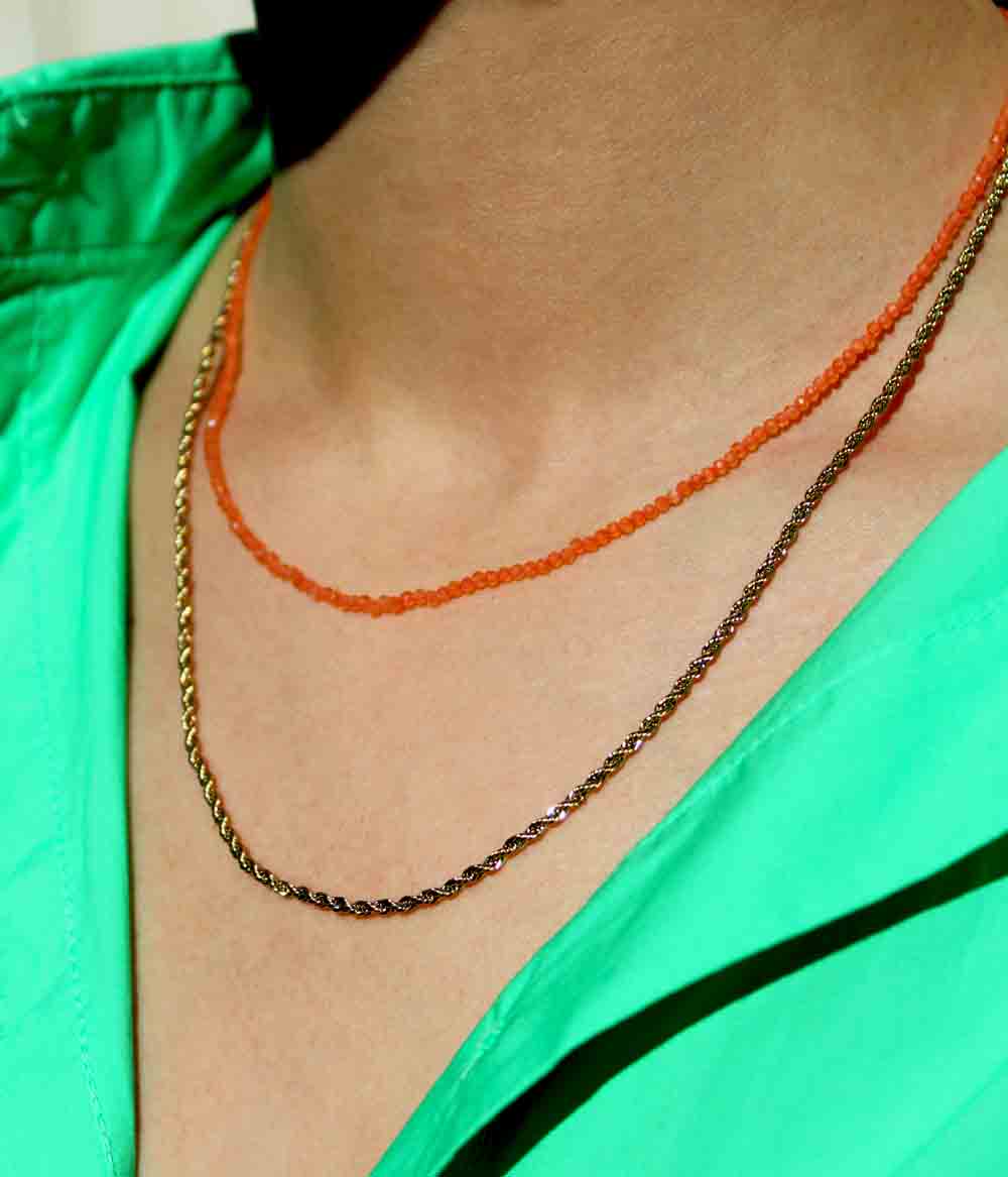 collier doré fin double chaine perles couleur bijoux créateur résiste à l'eau au temps à l'acidité de la peau caprice paris