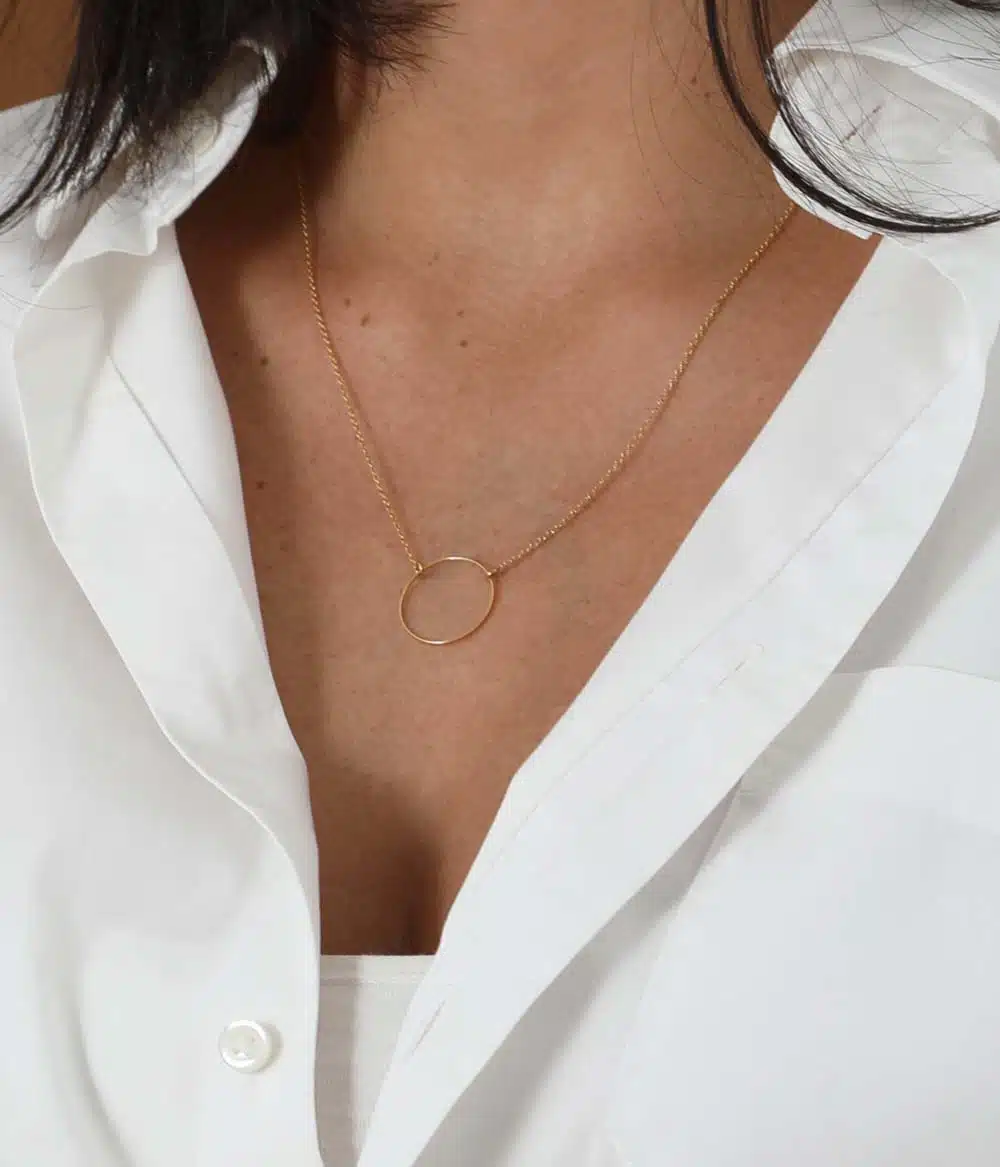 collier fin à pendentif cercle doré bijoux créateur waterproof résistants caprice paris qualité durabilité