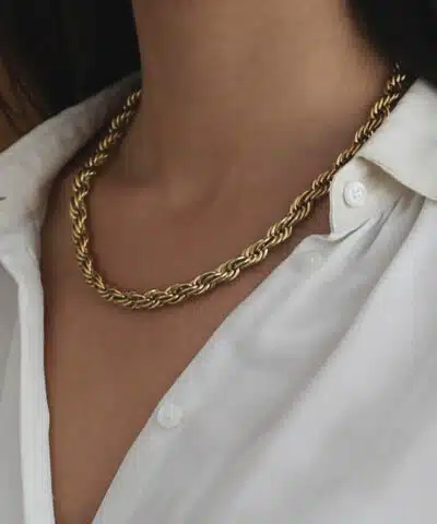 Collier Monica