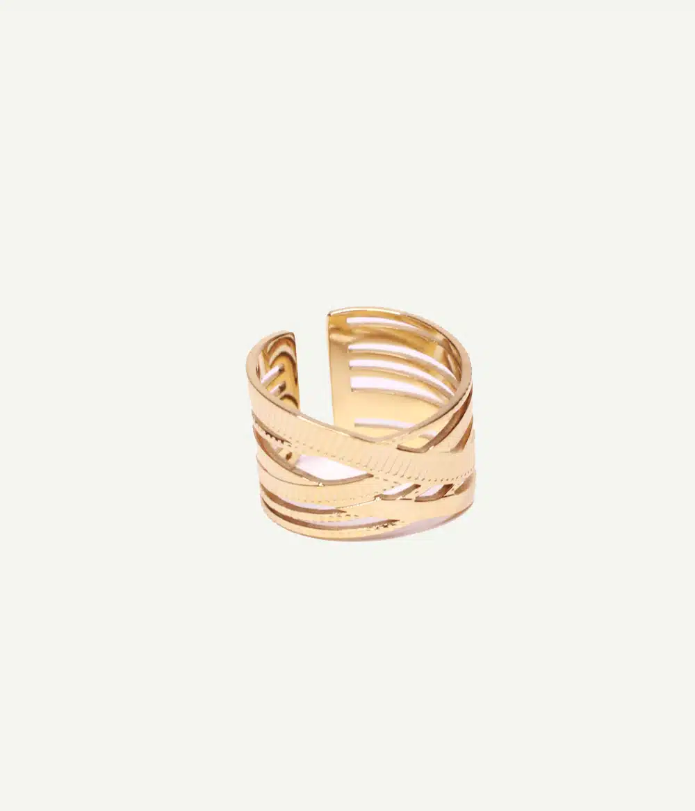 Bague Gia large dorée ajourée – vue de profil | Caprice Paris